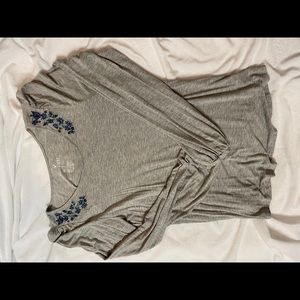 american eagle t-shirt